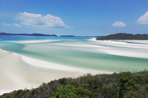 2-Night Whitsundays Sailing Cruise Incl. Whitehaven Beach & Great Barrier Reef - Accommodation Brunswick Heads 1