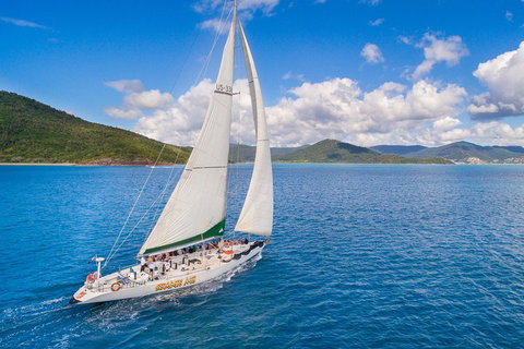 2-Night Whitsundays Sailing Cruise Incl. Whitehaven Beach & Great Barrier Reef - Accommodation Brunswick Heads 3