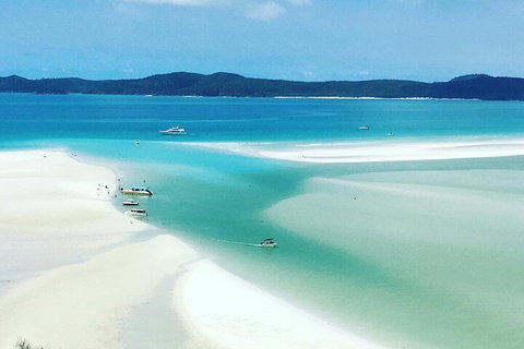 2-Night Whitsundays Sailing Cruise Incl. Whitehaven Beach & Great Barrier Reef - Accommodation Brunswick Heads 5