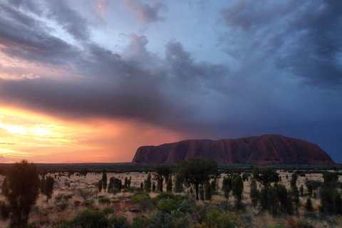 Uluru Small Group Tour Including Sunset - Accommodation Brunswick Heads 4