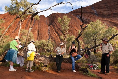 Full Uluru Base Walk At Sunrise Including Breakfast - Accommodation Brunswick Heads 5