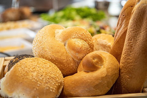 Dinner Buffet Cruise On The Gold Coast - Accommodation Brunswick Heads 3