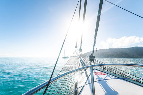 2 Night Whitsunday Islands Cruise On New Horizon From Airlie Beach - Accommodation Brunswick Heads 2