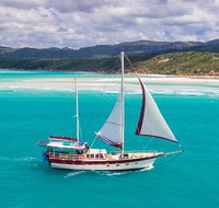 2-Day Whitsundays Sailing Adventure SV Whitehaven - Accommodation Brunswick Heads