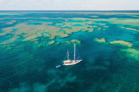 3 Day Whitsundays Sailing And Diving Adventure: Kiana - Accommodation Brunswick Heads 1