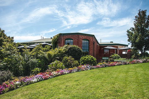 Yarra Valley Premium Tour Inc Lunch And Cheese And Wine Pairing At De Bortoli - Accommodation Brunswick Heads 3